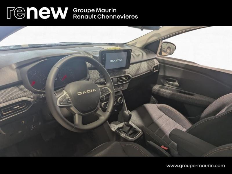 DACIA Sandero d’occasion à vendre à CHENNEVIÈRES-SUR-MARNE chez ADP - SOVEA 94 (Photo 6)
