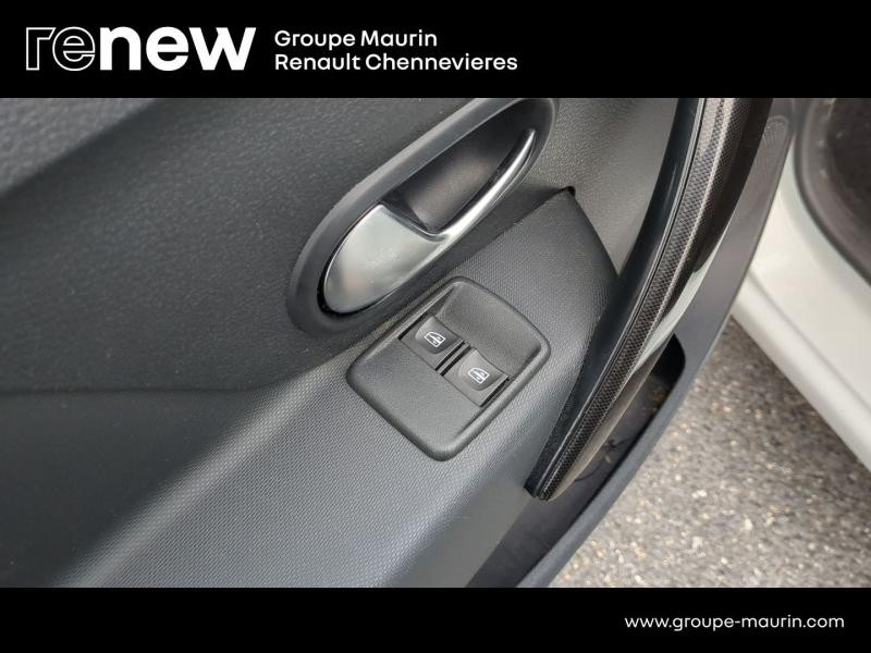 DACIA Sandero d’occasion à vendre à CHENNEVIÈRES-SUR-MARNE chez ADP - SOVEA 94 (Photo 14)