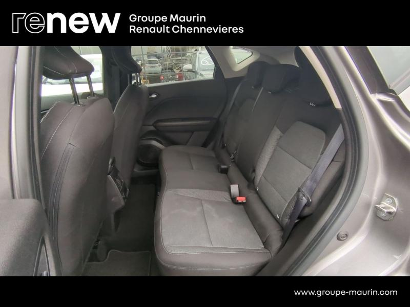 RENAULT Captur d’occasion à vendre à CHENNEVIÈRES-SUR-MARNE chez ADP - SOVEA 94 (Photo 11)