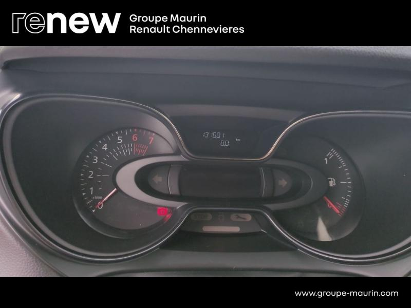 RENAULT Captur d’occasion à vendre à CHENNEVIÈRES-SUR-MARNE chez ADP - SOVEA 94 (Photo 10)
