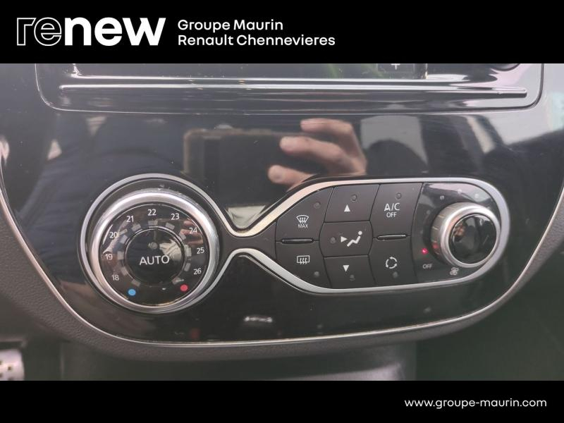 RENAULT Captur d’occasion à vendre à CHENNEVIÈRES-SUR-MARNE chez ADP - SOVEA 94 (Photo 12)