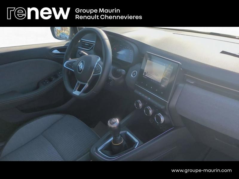 RENAULT Clio d’occasion à vendre à CHENNEVIÈRES-SUR-MARNE chez ADP - SOVEA 94 (Photo 15)