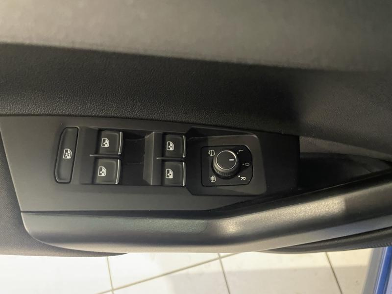 VOLKSWAGEN Polo d’occasion à vendre à CHENNEVIÈRES-SUR-MARNE chez ADP - SOVEA 94 (Photo 5)