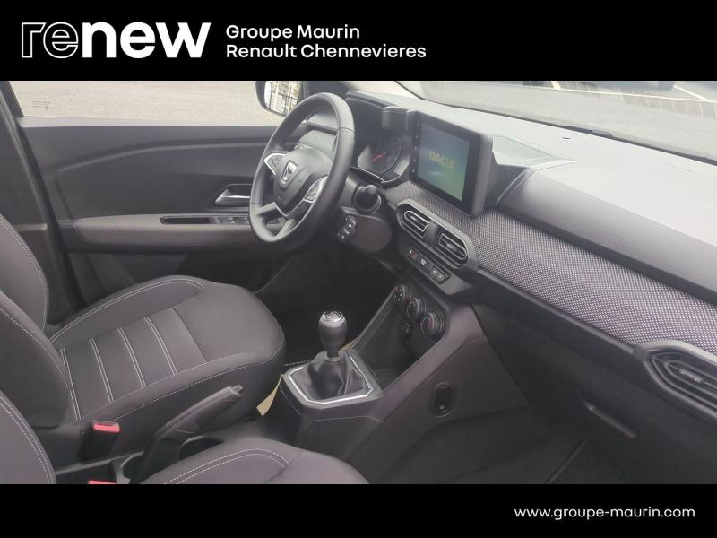 DACIA Sandero d’occasion à vendre à CHENNEVIÈRES-SUR-MARNE chez ADP - SOVEA 94 (Photo 8)