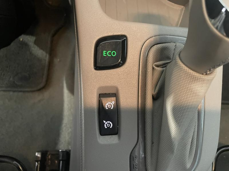 RENAULT Zoe d’occasion à vendre à CHENNEVIÈRES-SUR-MARNE chez ADP - SOVEA 94 (Photo 5)