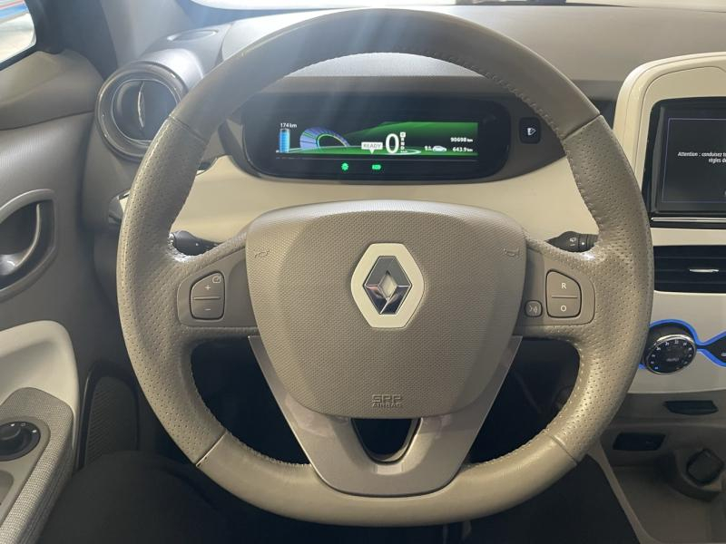 RENAULT Zoe d’occasion à vendre à CHENNEVIÈRES-SUR-MARNE chez ADP - SOVEA 94 (Photo 9)