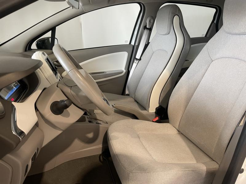 RENAULT Zoe d’occasion à vendre à CHENNEVIÈRES-SUR-MARNE chez ADP - SOVEA 94 (Photo 4)