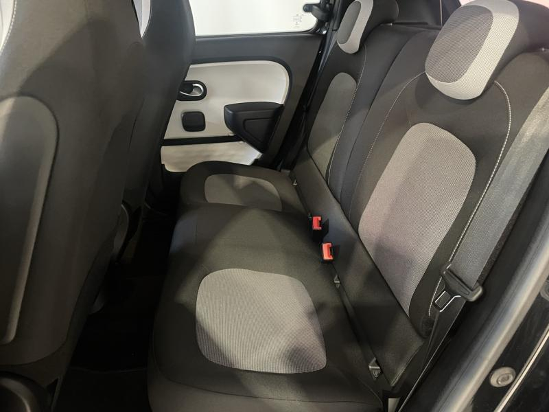 RENAULT Twingo d’occasion à vendre à CHENNEVIÈRES-SUR-MARNE chez ADP - SOVEA 94 (Photo 11)