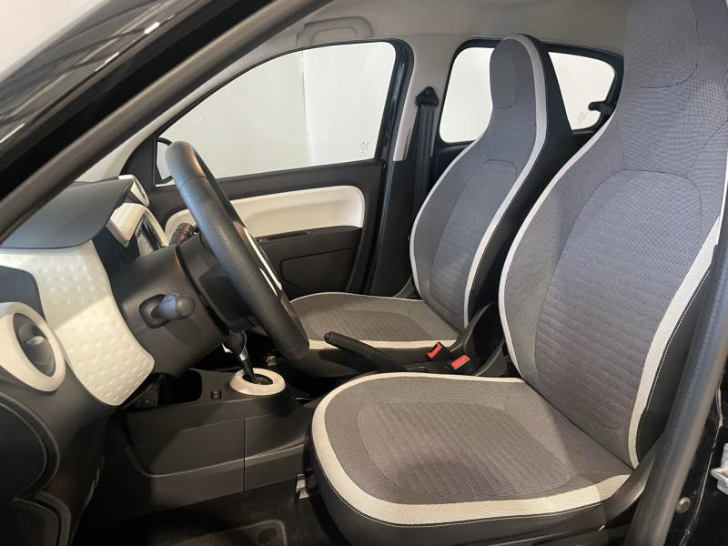 RENAULT Twingo d’occasion à vendre à CHENNEVIÈRES-SUR-MARNE chez ADP - SOVEA 94 (Photo 12)