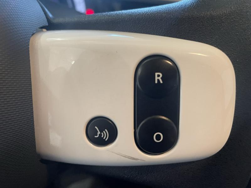 RENAULT Twingo d’occasion à vendre à CHENNEVIÈRES-SUR-MARNE chez ADP - SOVEA 94 (Photo 16)