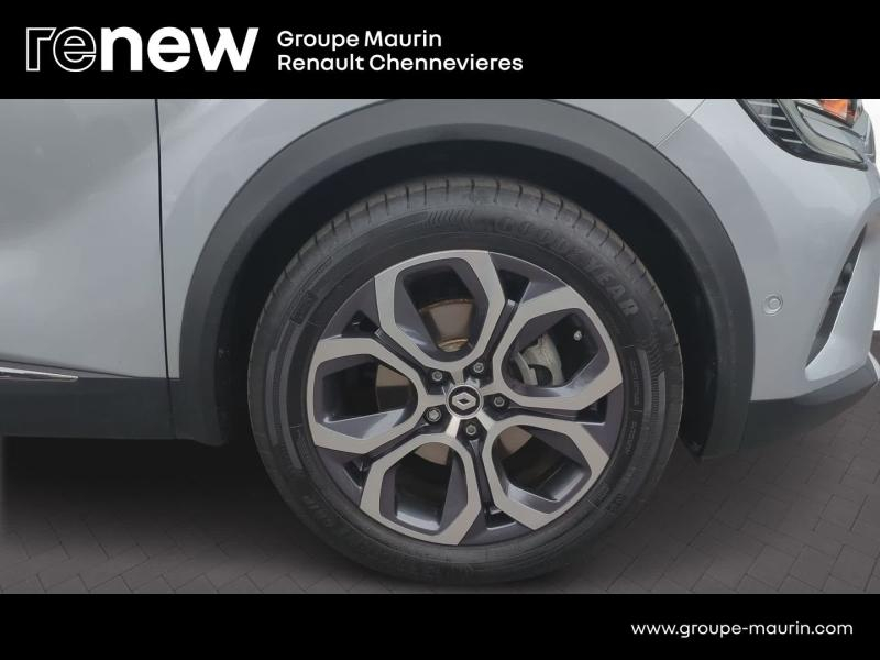 RENAULT Captur d’occasion à vendre à CHENNEVIÈRES-SUR-MARNE chez ADP - SOVEA 94 (Photo 15)