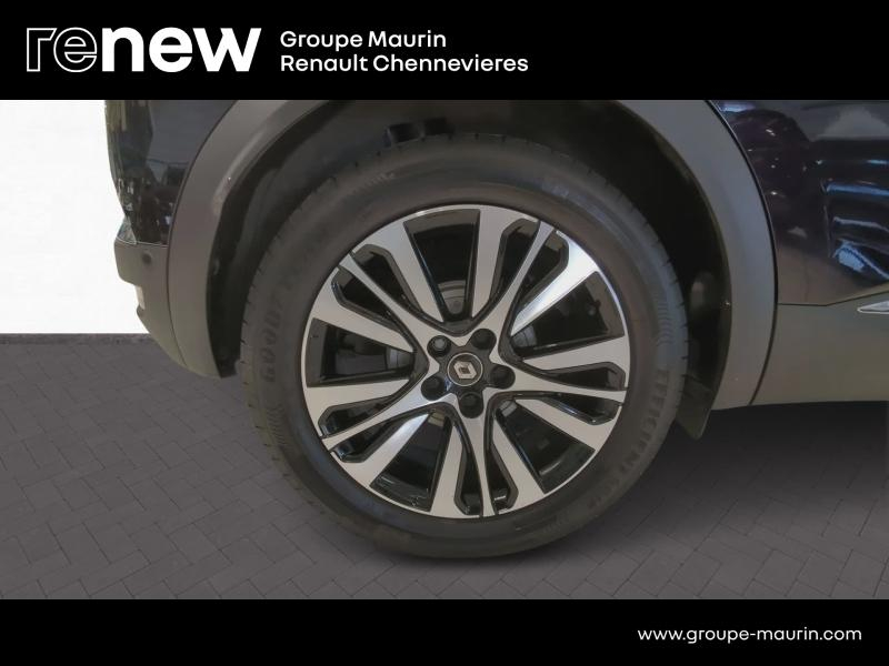 RENAULT Captur d’occasion à vendre à CHENNEVIÈRES-SUR-MARNE chez ADP - SOVEA 94 (Photo 5)