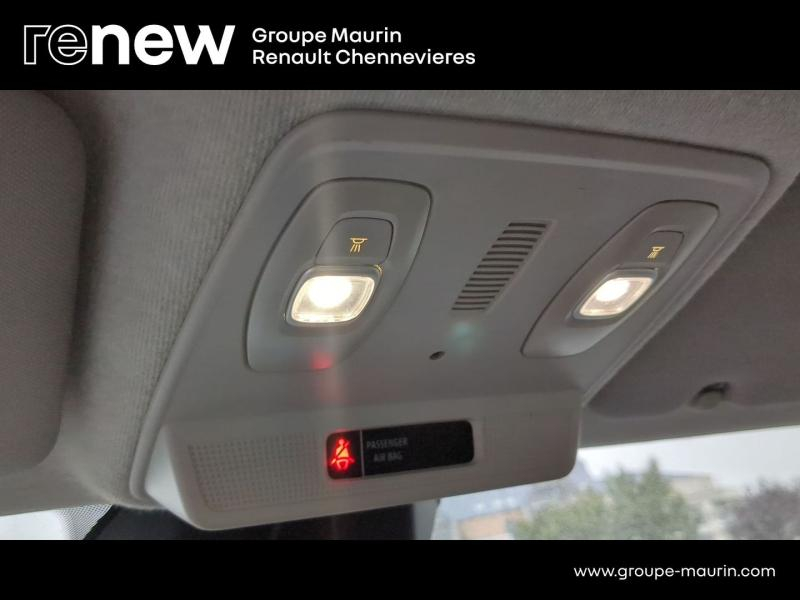 RENAULT Zoe d’occasion à vendre à CHENNEVIÈRES-SUR-MARNE chez ADP - SOVEA 94 (Photo 20)