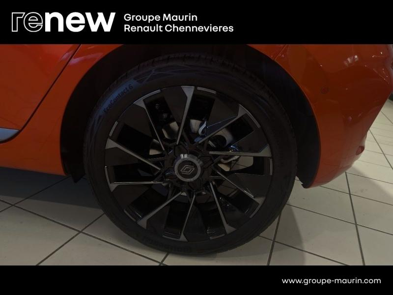 agency.seo.links.detann.title RENAULT Clio d’occasion à vendre à CHENNEVIÈRES-SUR-MARNE chez ADP - SOVEA 94 (Photo 18)