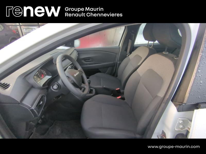 DACIA Sandero d’occasion à vendre à CHENNEVIÈRES-SUR-MARNE chez ADP - SOVEA 94 (Photo 8)