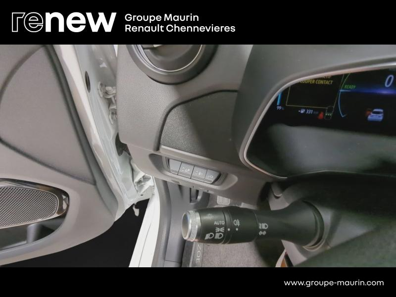 agency.seo.links.detann.title RENAULT Zoe d’occasion à vendre à CHENNEVIÈRES-SUR-MARNE chez ADP - SOVEA 94 (Photo 13)