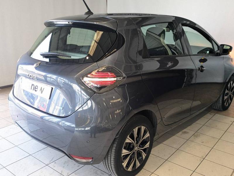 RENAULT Zoe d’occasion à vendre à CHENNEVIÈRES-SUR-MARNE chez ADP - SOVEA 94 (Photo 11)