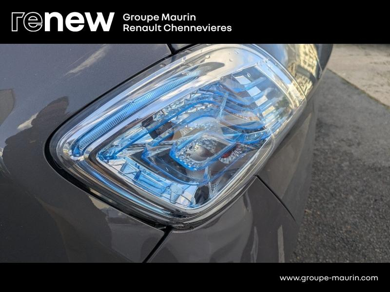 agency.seo.links.detann.title RENAULT Zoe d’occasion à vendre à CHENNEVIÈRES-SUR-MARNE chez ADP - SOVEA 94 (Photo 14)