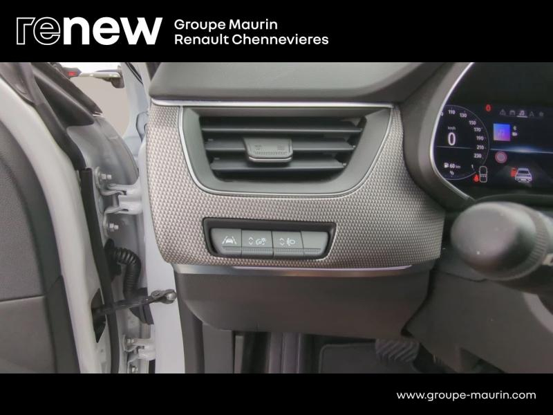 RENAULT Arkana d’occasion à vendre à CHENNEVIÈRES-SUR-MARNE chez ADP - SOVEA 94 (Photo 15)