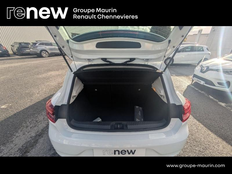 agency.seo.links.detann.title RENAULT Clio d’occasion à vendre à CHENNEVIÈRES-SUR-MARNE chez ADP - SOVEA 94 (Photo 13)