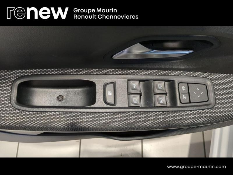 DACIA Sandero d’occasion à vendre à CHENNEVIÈRES-SUR-MARNE chez ADP - SOVEA 94 (Photo 17)