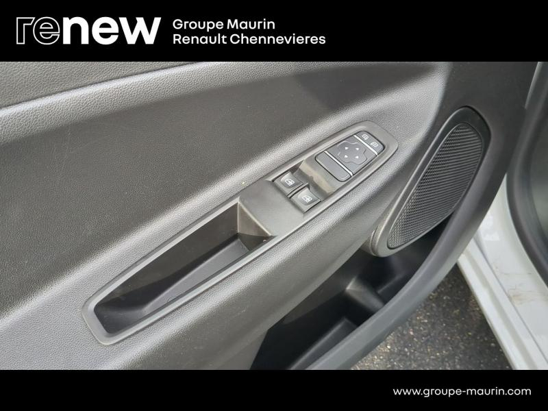 RENAULT Zoe d’occasion à vendre à CHENNEVIÈRES-SUR-MARNE chez ADP - SOVEA 94 (Photo 15)