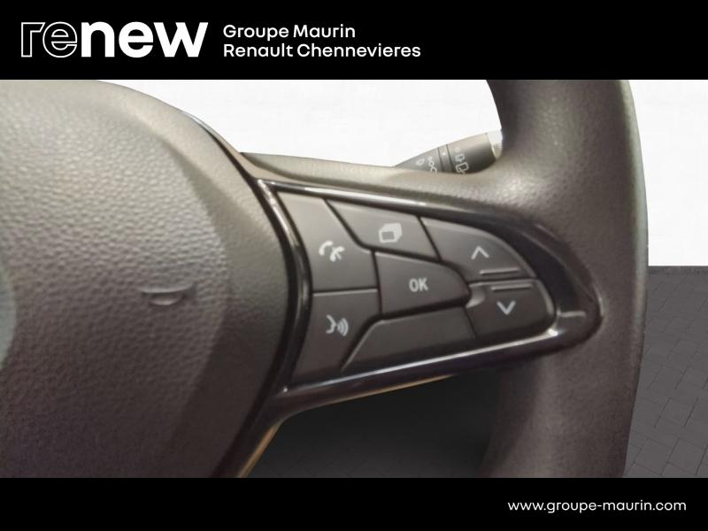 RENAULT Zoe d’occasion à vendre à CHENNEVIÈRES-SUR-MARNE chez ADP - SOVEA 94 (Photo 17)