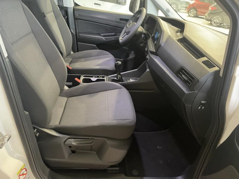 VOLKSWAGEN Caddy d’occasion à vendre à CHENNEVIÈRES-SUR-MARNE chez ADP - SOVEA 94 (Photo 12)