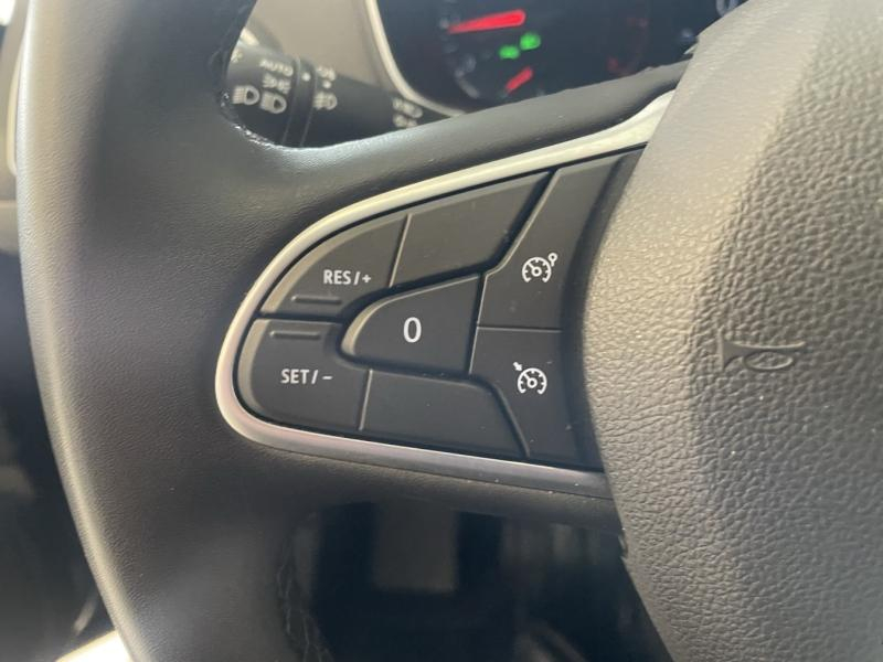 RENAULT Megane d’occasion à vendre à CHENNEVIÈRES-SUR-MARNE chez ADP - SOVEA 94 (Photo 13)