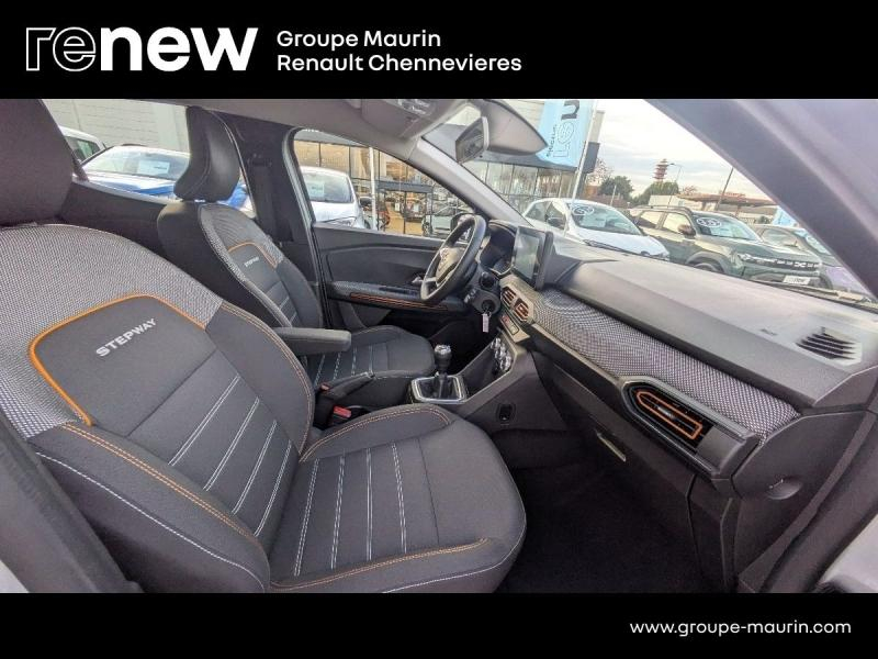 DACIA Sandero d’occasion à vendre à CHENNEVIÈRES-SUR-MARNE chez ADP - SOVEA 94 (Photo 14)