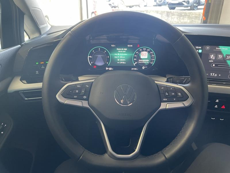 VOLKSWAGEN Golf d’occasion à vendre à CHENNEVIÈRES-SUR-MARNE chez ADP - SOVEA 94 (Photo 8)