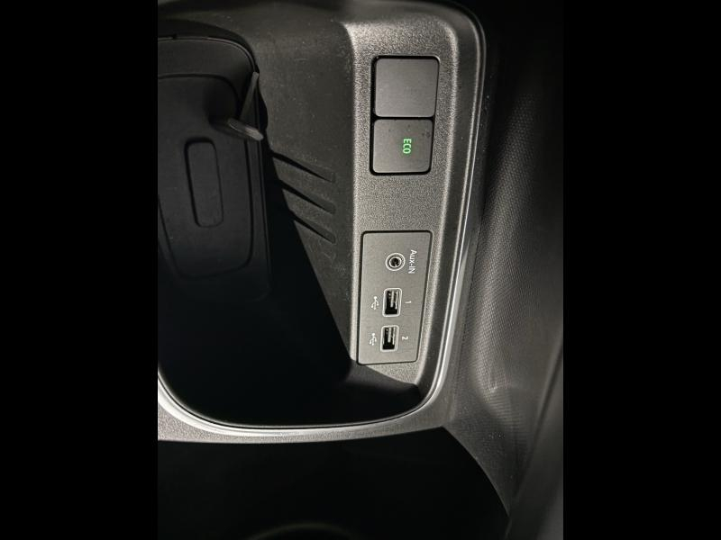 RENAULT Twingo d’occasion à vendre à CHENNEVIÈRES-SUR-MARNE chez ADP - SOVEA 94 (Photo 7)