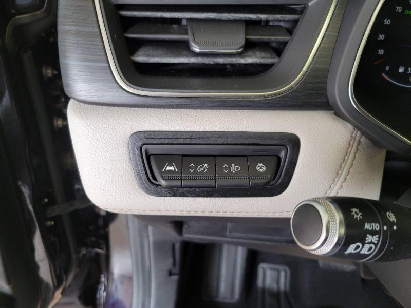 RENAULT Captur d’occasion à vendre à CHENNEVIÈRES-SUR-MARNE chez ADP - SOVEA 94 (Photo 16)