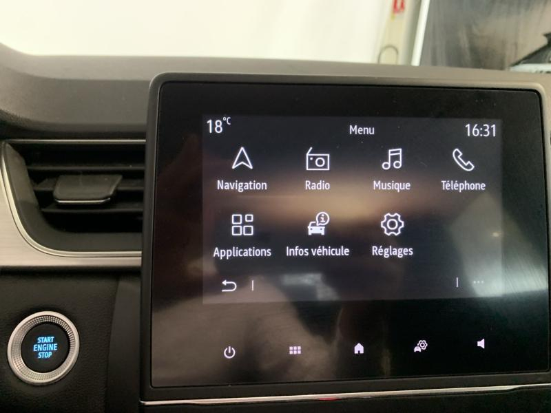 RENAULT Captur d’occasion à vendre à CHENNEVIÈRES-SUR-MARNE chez ADP - SOVEA 94 (Photo 9)