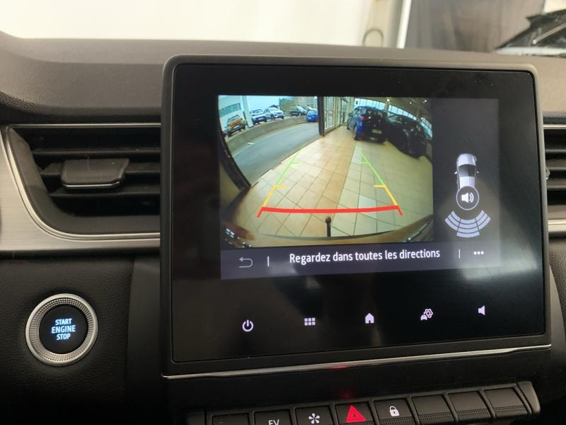 RENAULT Captur d’occasion à vendre à CHENNEVIÈRES-SUR-MARNE chez ADP - SOVEA 94 (Photo 10)