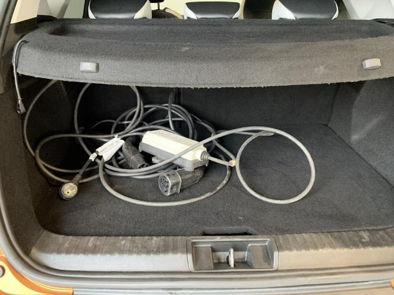 RENAULT Captur d’occasion à vendre à CHENNEVIÈRES-SUR-MARNE chez ADP - SOVEA 94 (Photo 15)