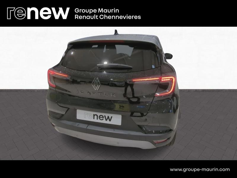 RENAULT Captur d’occasion à vendre à CHENNEVIÈRES-SUR-MARNE chez ADP - SOVEA 94 (Photo 7)