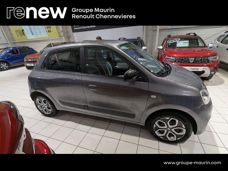 RENAULT Twingo d’occasion à vendre à CHENNEVIÈRES-SUR-MARNE chez ADP - SOVEA 94 (Photo 4)