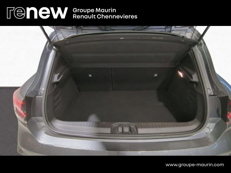 RENAULT Clio d’occasion à vendre à CHENNEVIÈRES-SUR-MARNE chez ADP - SOVEA 94 (Photo 10)