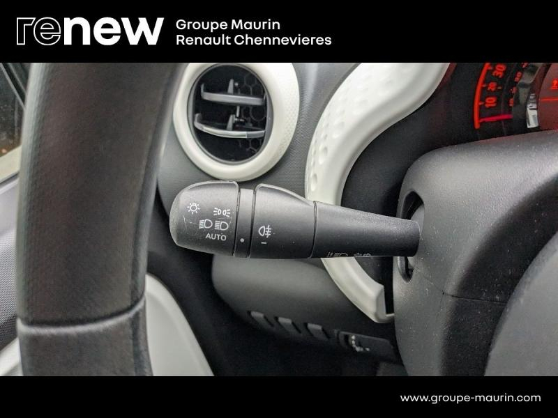 RENAULT Twingo d’occasion à vendre à CHENNEVIÈRES-SUR-MARNE chez ADP - SOVEA 94 (Photo 16)