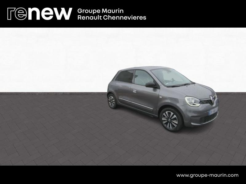 RENAULT Twingo d’occasion à vendre à CHENNEVIÈRES-SUR-MARNE chez ADP - SOVEA 94 (Photo 4)