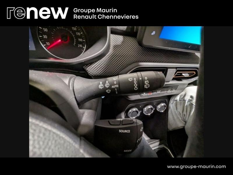 DACIA Sandero d’occasion à vendre à CHENNEVIÈRES-SUR-MARNE chez ADP - SOVEA 94 (Photo 18)