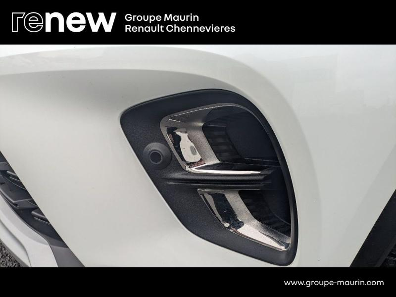 RENAULT Captur d’occasion à vendre à CHENNEVIÈRES-SUR-MARNE chez ADP - SOVEA 94 (Photo 11)