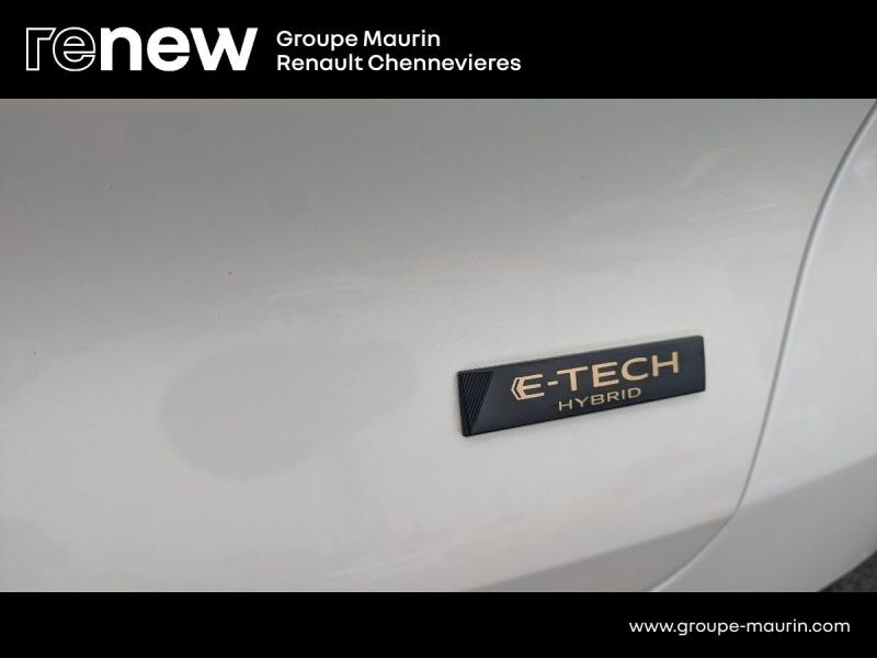 RENAULT Captur d’occasion à vendre à CHENNEVIÈRES-SUR-MARNE chez ADP - SOVEA 94 (Photo 14)