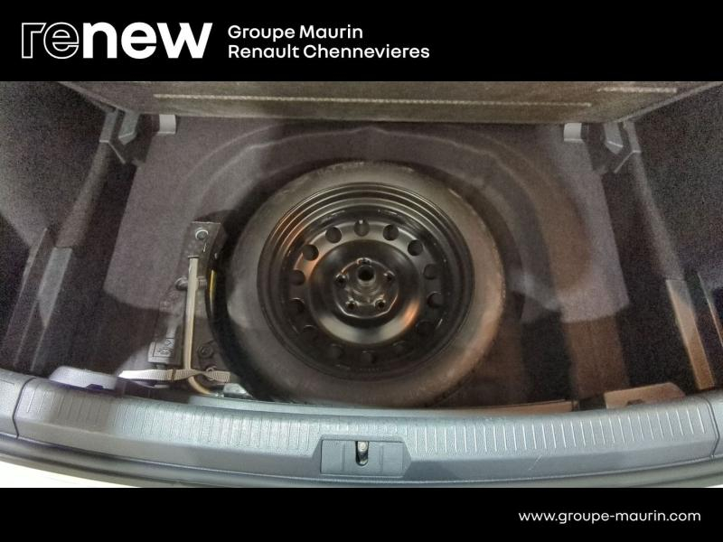 VOLKSWAGEN Golf d’occasion à vendre à CHENNEVIÈRES-SUR-MARNE chez ADP - SOVEA 94 (Photo 10)