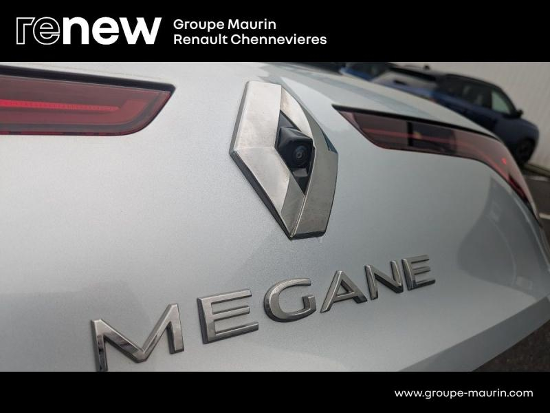 RENAULT Megane d’occasion à vendre à CHENNEVIÈRES-SUR-MARNE chez ADP - SOVEA 94 (Photo 14)
