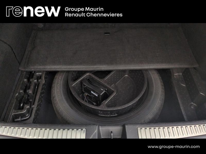 RENAULT  d’occasion à vendre à CHENNEVIÈRES-SUR-MARNE chez ADP - SOVEA 94 (Photo 14)