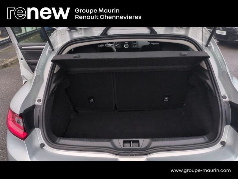 RENAULT Megane d’occasion à vendre à CHENNEVIÈRES-SUR-MARNE chez ADP - SOVEA 94 (Photo 13)