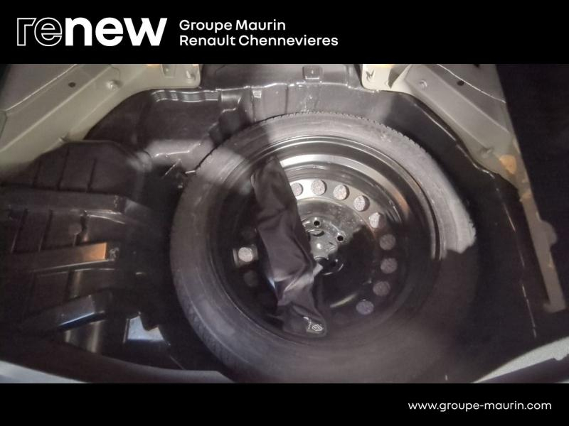 RENAULT Scenic d’occasion à vendre à CHENNEVIÈRES-SUR-MARNE chez ADP - SOVEA 94 (Photo 15)