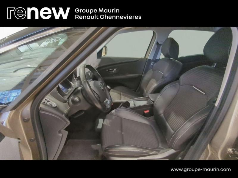 RENAULT Scenic d’occasion à vendre à CHENNEVIÈRES-SUR-MARNE chez ADP - SOVEA 94 (Photo 17)